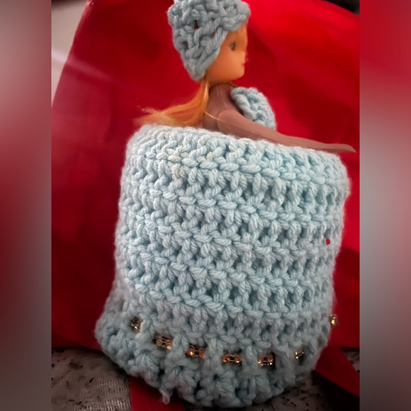Hand Crafted Teal Blue with Gold Trim Toilet Paper Cover Doll Retro Collectible - Picture 4 of 4